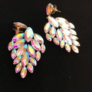 ❤️Gold Tone Metal Based Earrings, 2” long